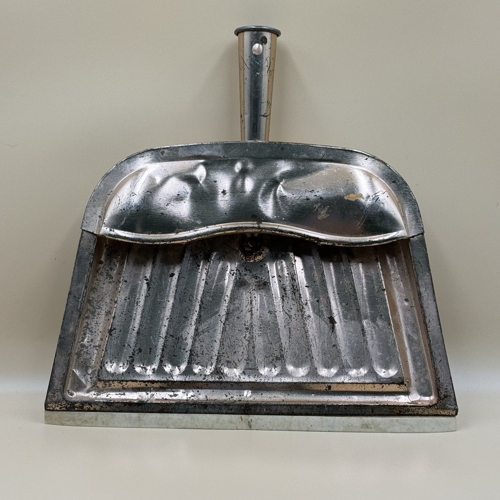 J.V. Reed Dustpan Vintage Metal Galvanized Silver Farmhouse Primitive USA